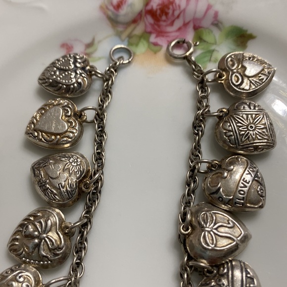 Vintage 14 Double Sided Sterling Puffy Hearts Bracelet - Picture 5 of 7
